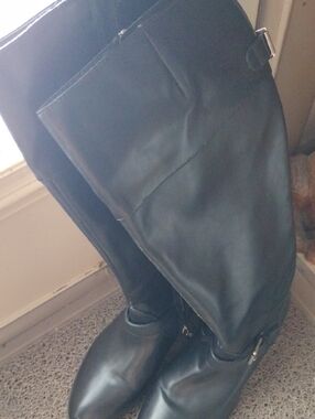 Tall Black Leather Riding Boots